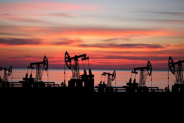 石油是如何變成聚氯乙烯UPVC產品？